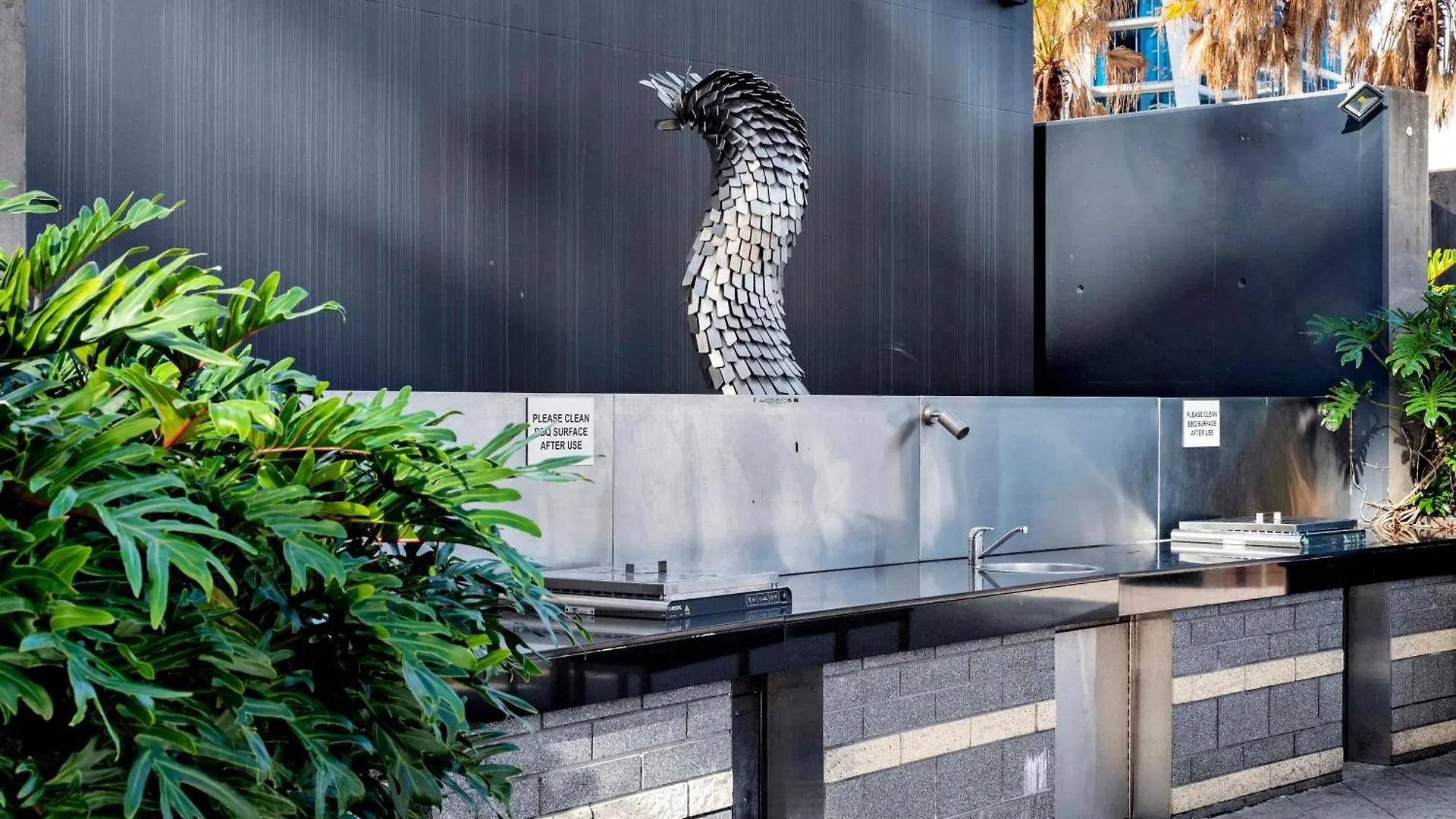Circle on Cavill: Hinterland View Apartment Gold Coast