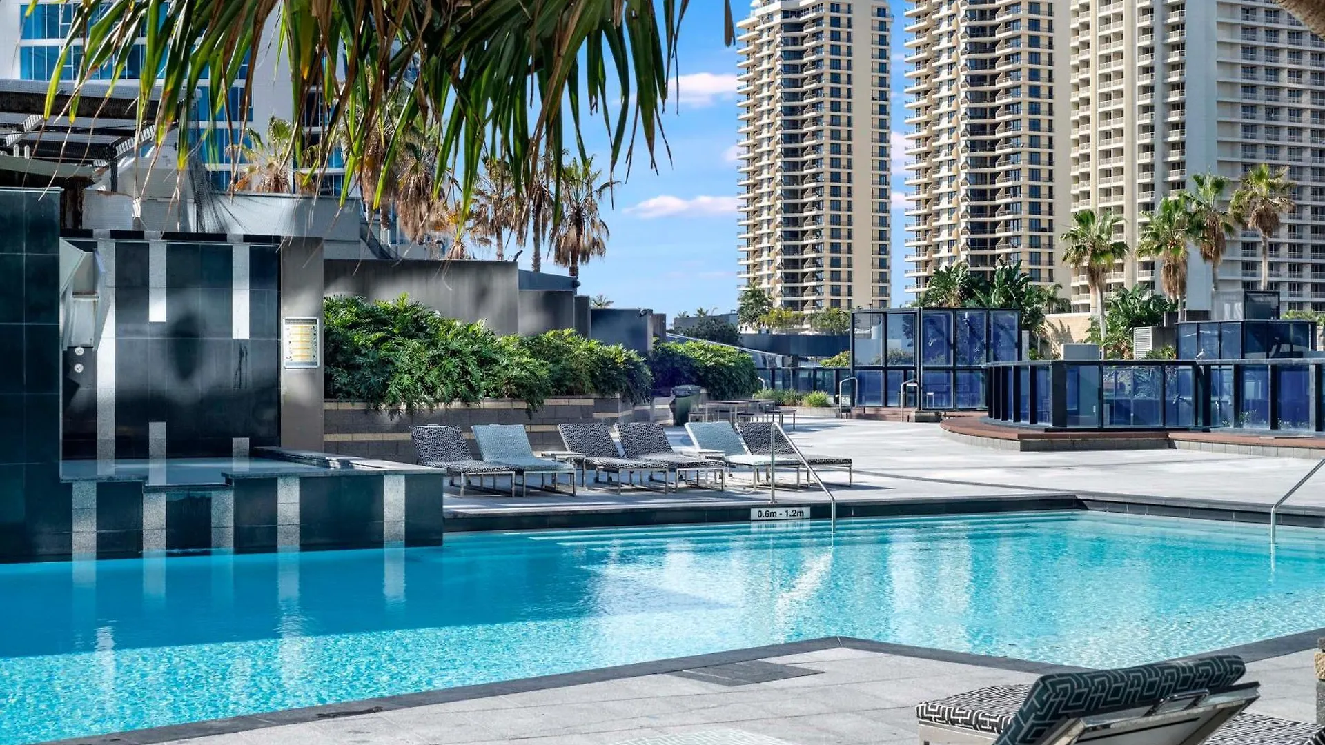 Circle on Cavill: Hinterland View Apartment Gold Coast