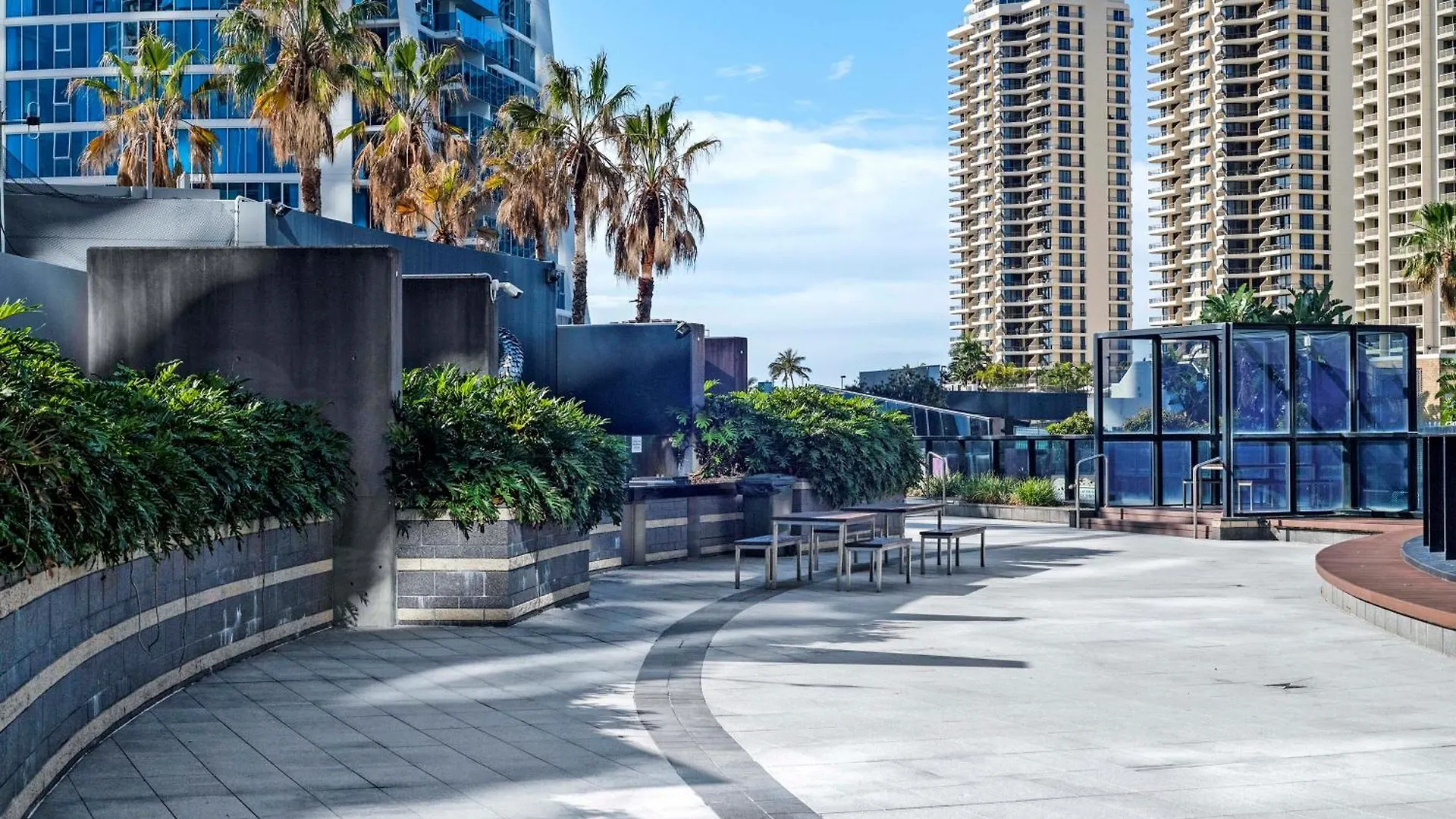Circle on Cavill: Hinterland View Apartment Gold Coast 0*,